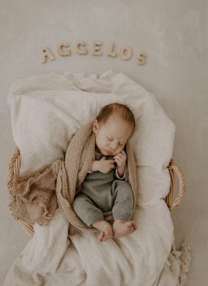 Neugeborenen Lüdenscheid - Baby mit Namen drüber